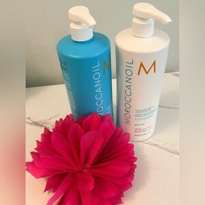 Moroccanoil Repair Shampoo and Conditioner Duo - Blue and White